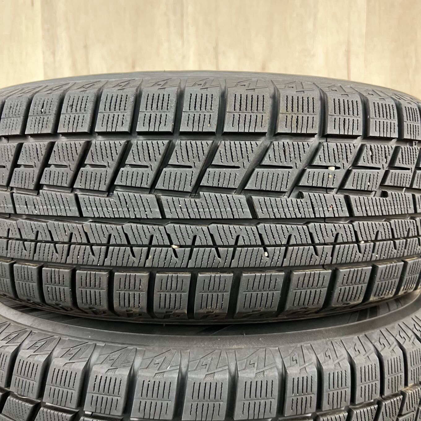 Yokohama ICE GUARD IG60 215/65 R16, фото 2