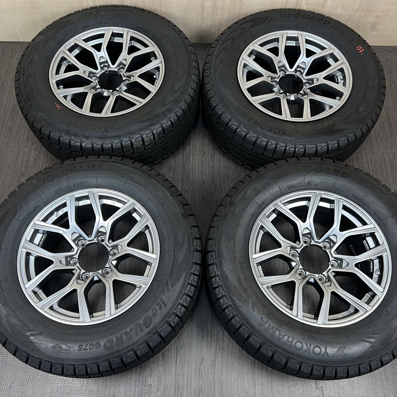 Диск R17 8J ET20 6x139.7, фото 6