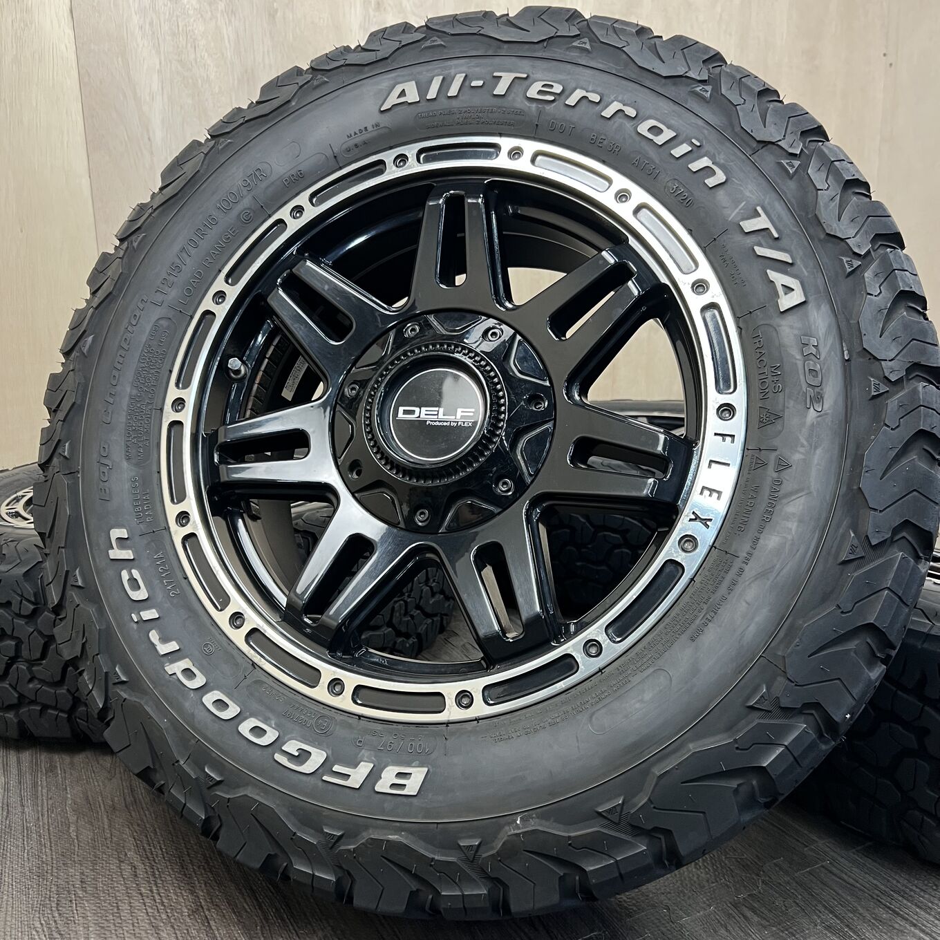 R16 6.5J ET38 6x139.7 — 25 500 ¥/комплект