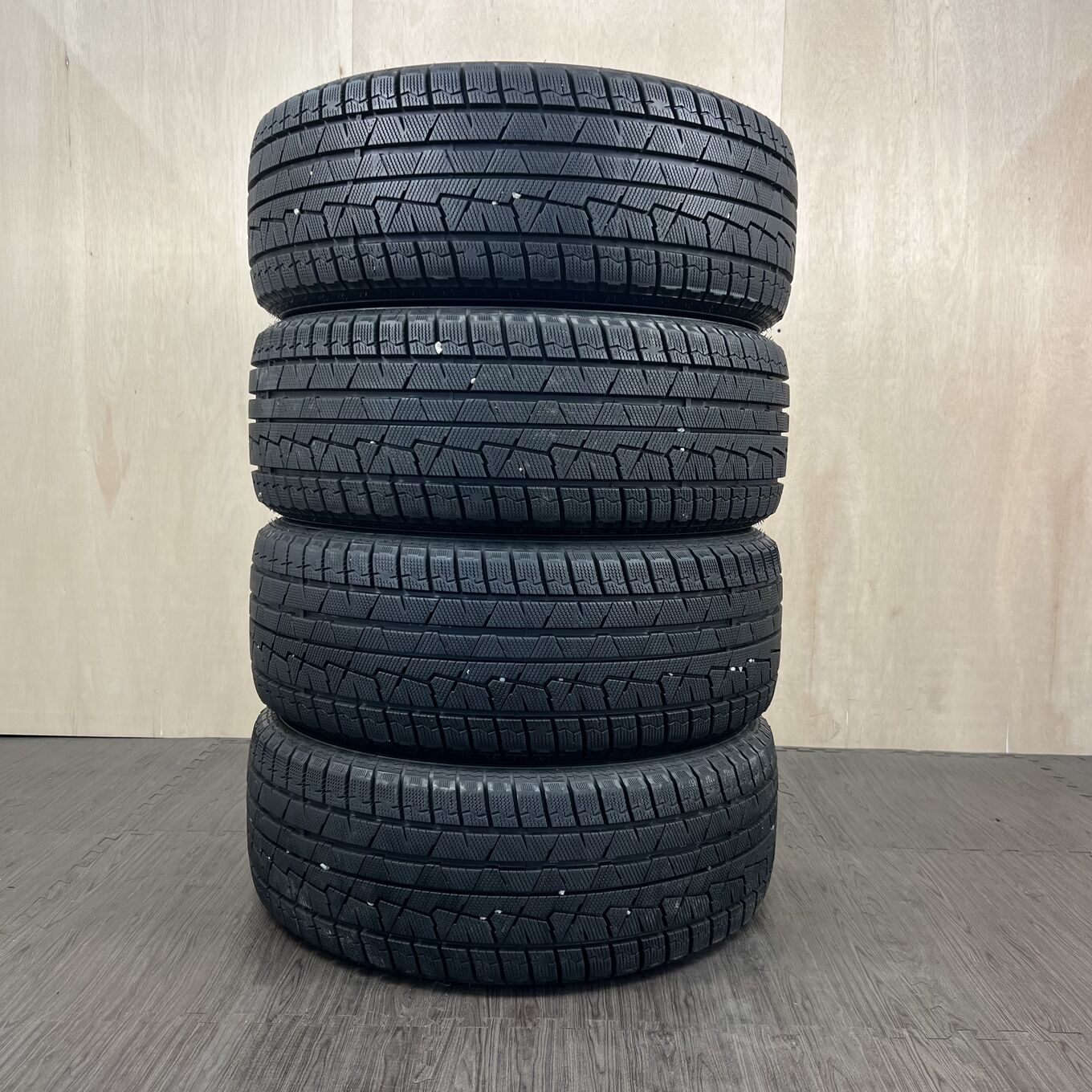 285/60 R18 CF960 — 18 600 ¥/комплект