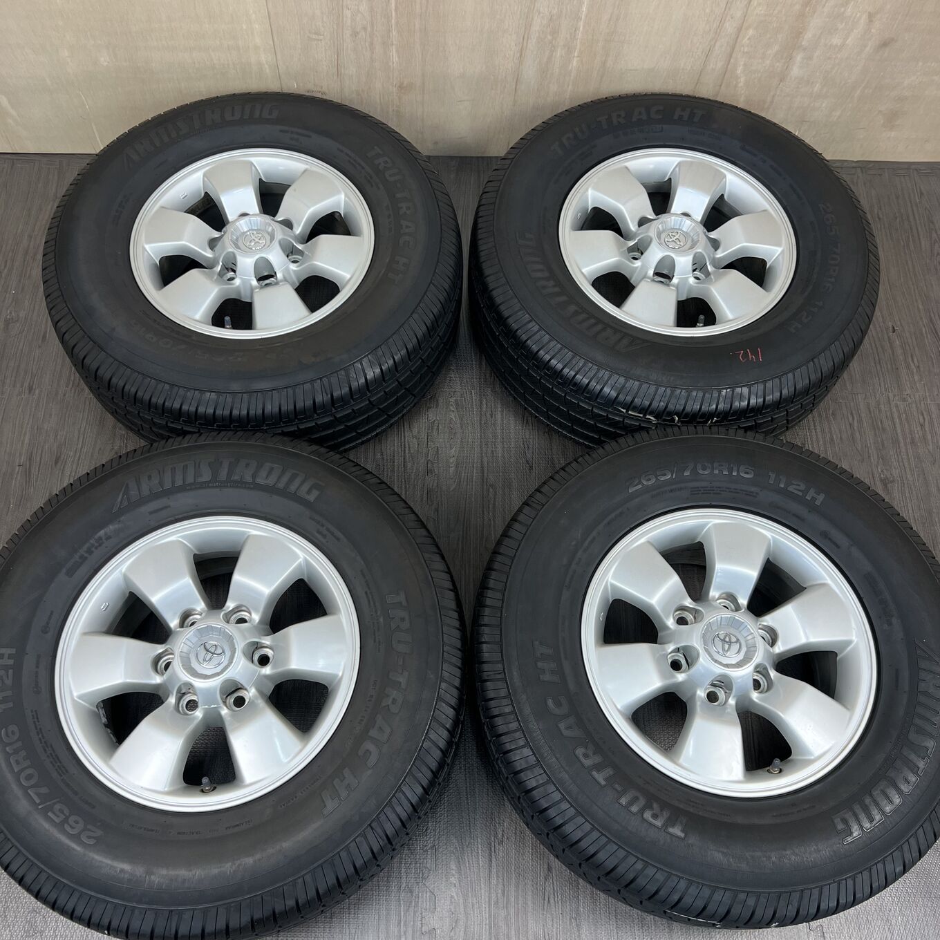 R16 7J ET30 6x139.7 Toyo — 30 500 ¥/комплект