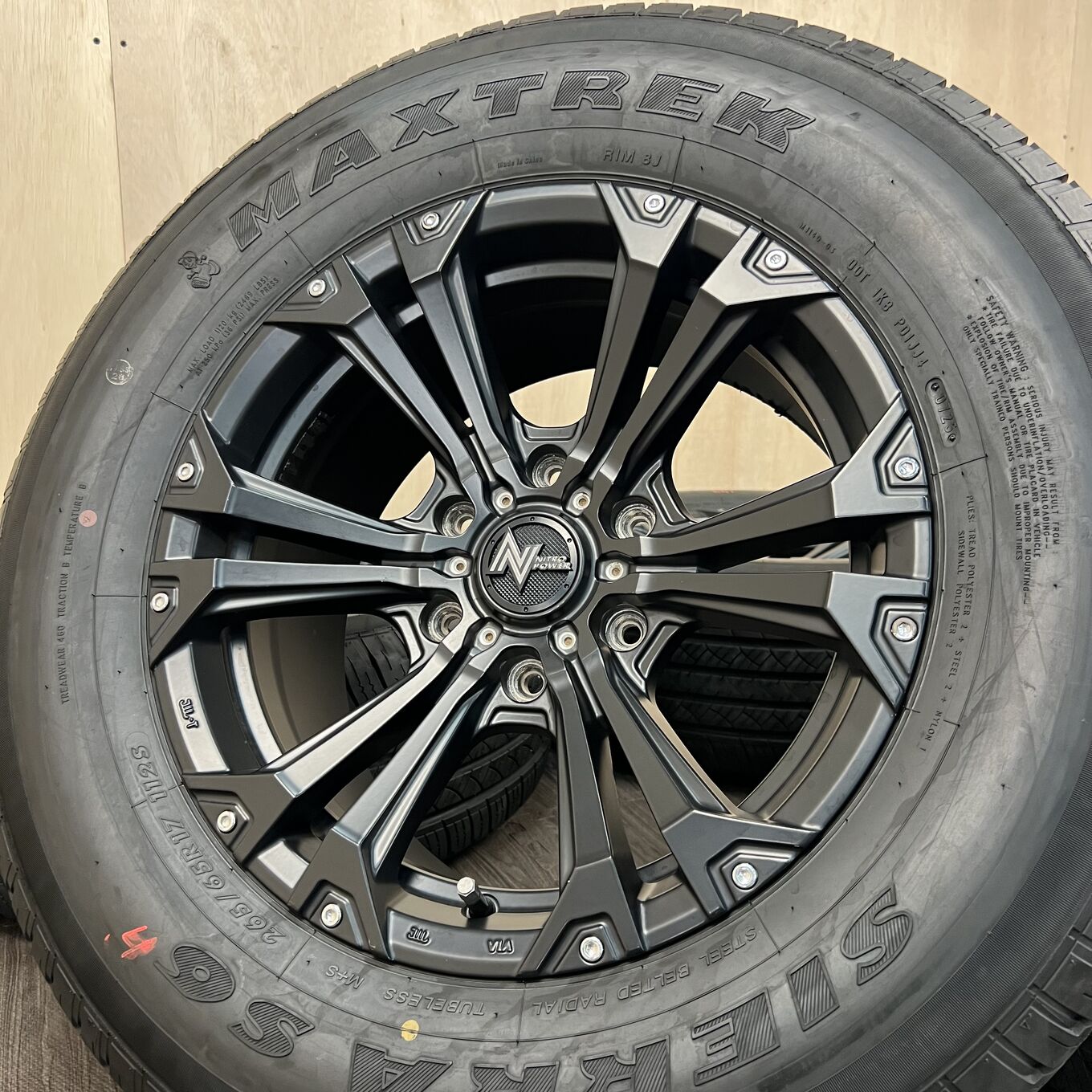 Б/У колесо в сборе 265/65 R17 SIERA S6, артикул 144S40426