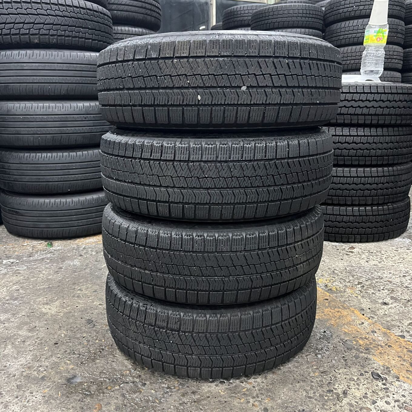 195/65 R15 Bridgestone BLIZZAK VRX2 — 11 300 ¥/комплект