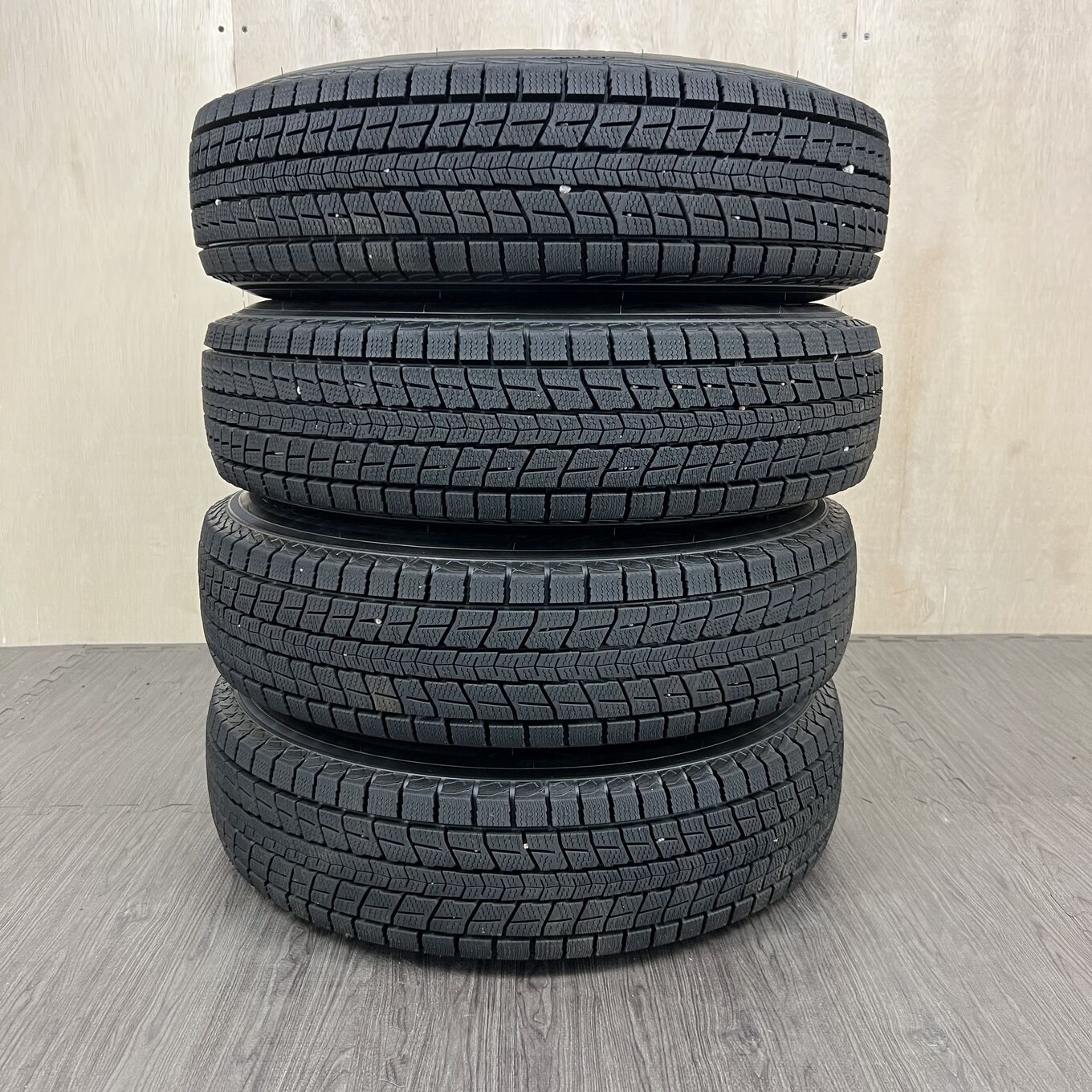 175/80 R15 Dunlop WINTER MAXX SJ8 — 17 000 ¥/комплект