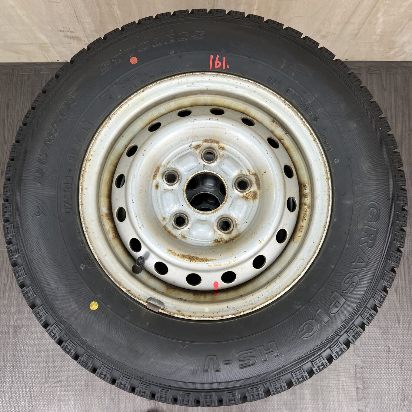 Б/У колесо в сборе 215/60 R13 Bridgestone BLIZZAK VRX3, артикул 161S40426