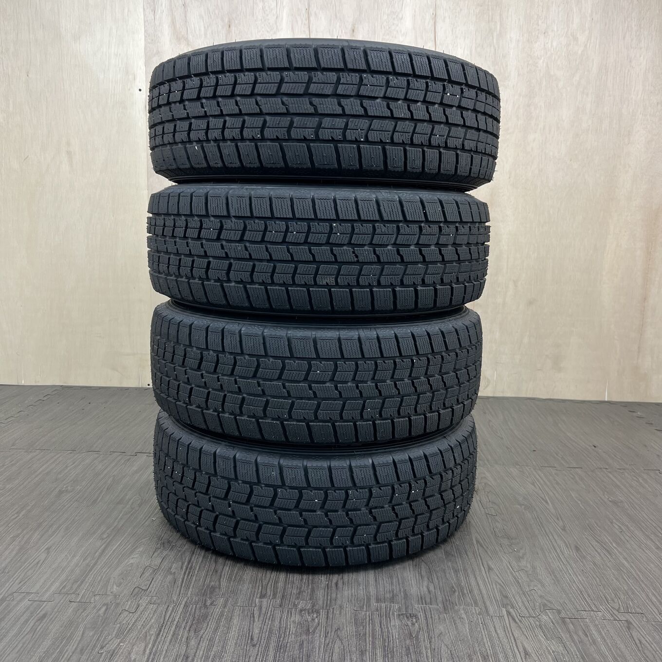 195/65 R15 Goodyear ICE NAVI 7 — 22 800 ¥/комплект