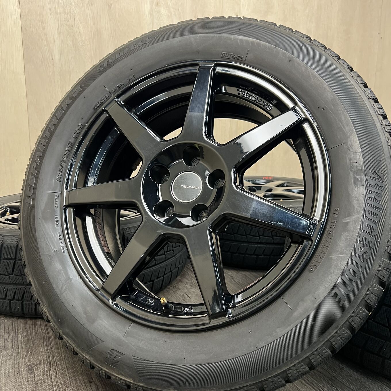 Б/У колесо в сборе 215/60 R17 Bridgestone ICE PARTNER 2, артикул 165S40426