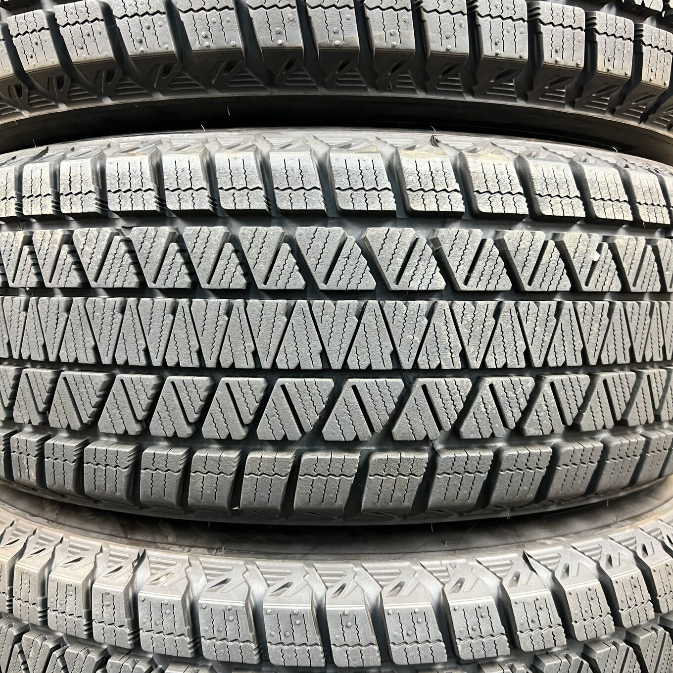 Bridgestone BLIZZAK DM-V3 225/65 R17, фото 3
