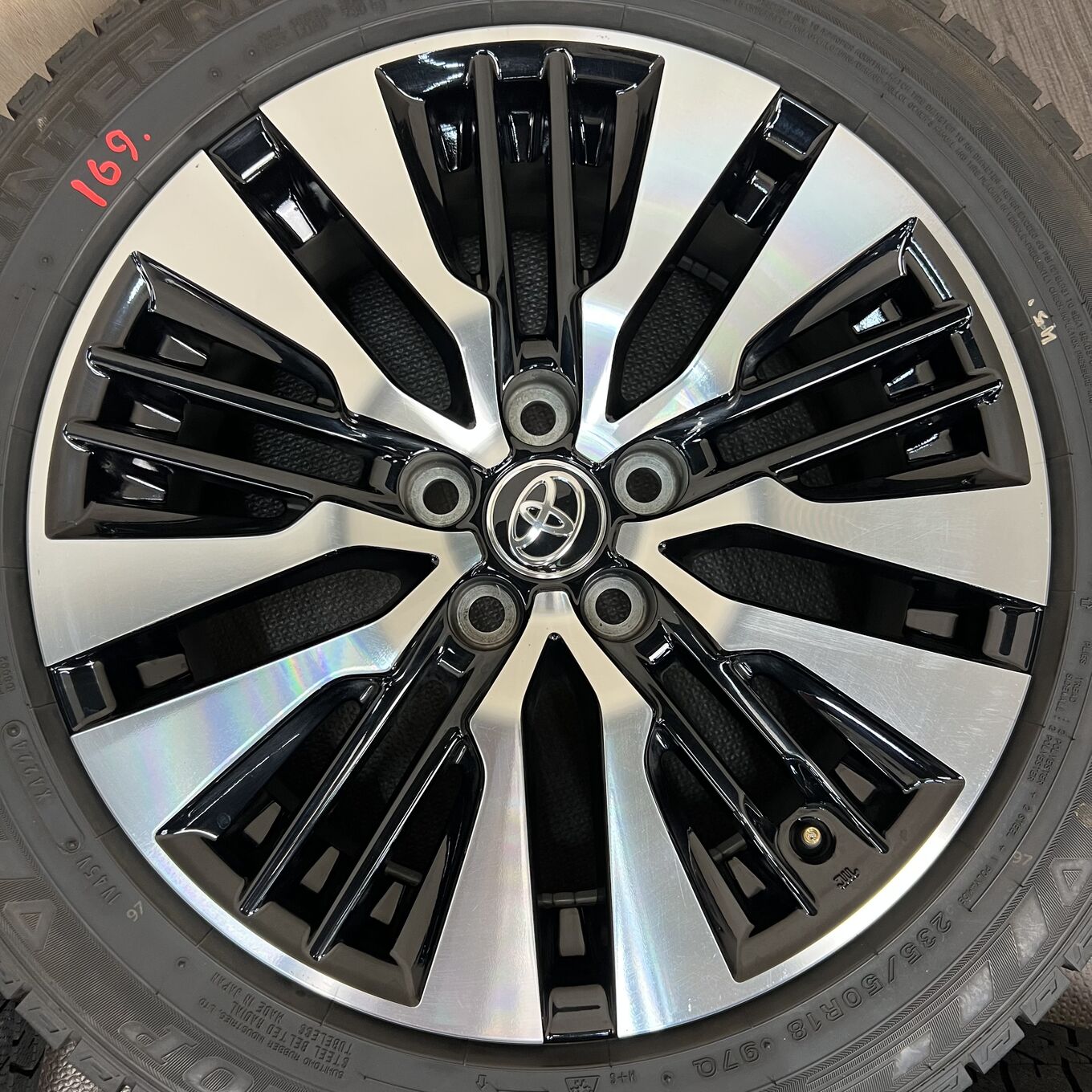 Dunlop ALPHARD 235/50 R18, фото 5