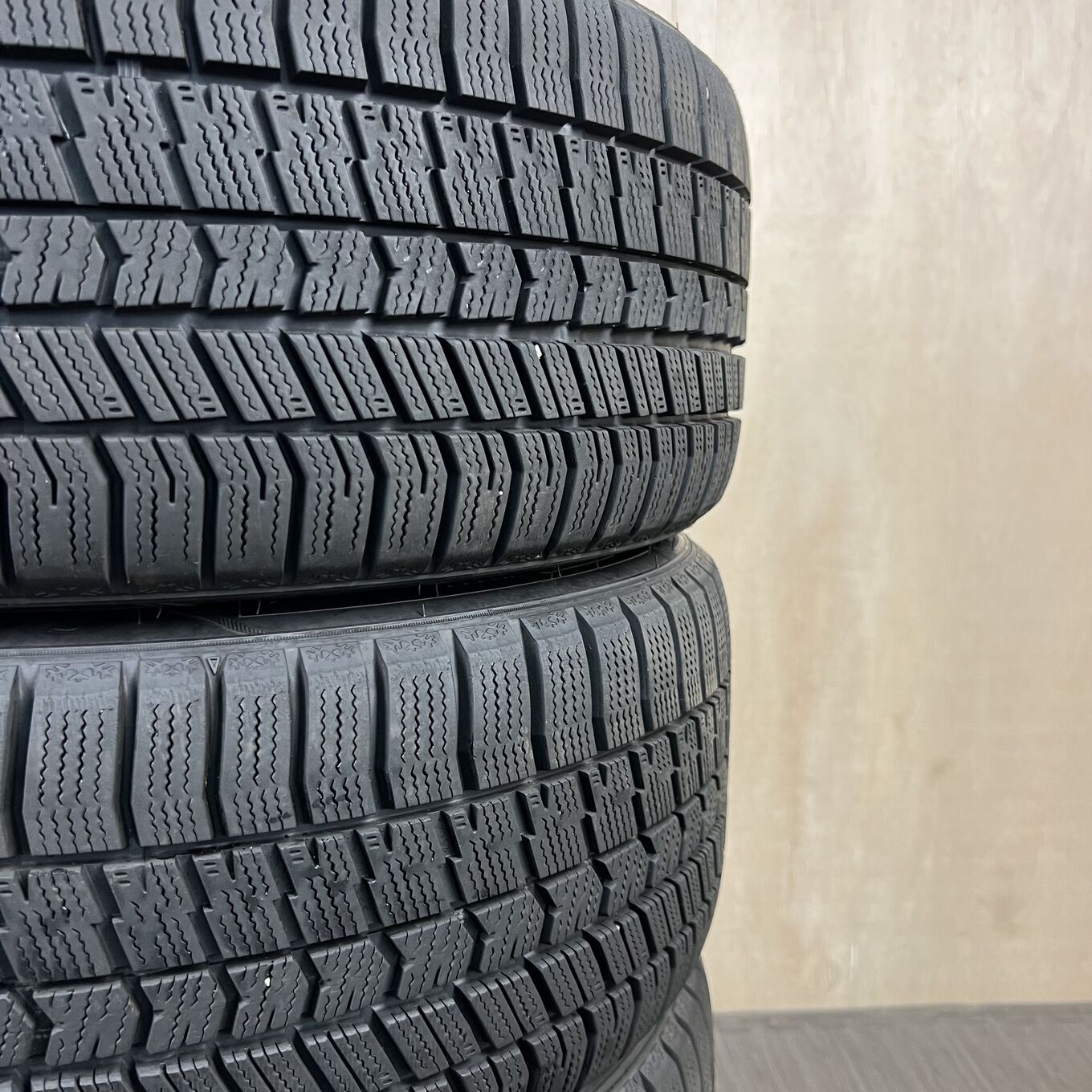 Goodyear ICE NAVI 8 235/40 R18, фото 6