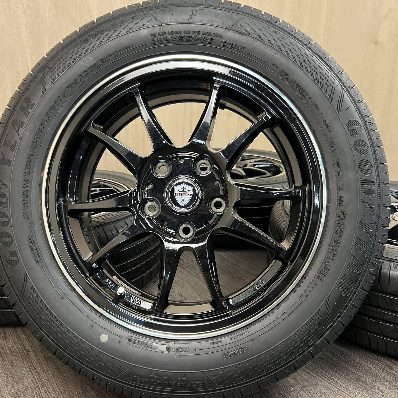 Goodyear EFFICIENT GRIP ECO EG02 215/60 R16, фото 6