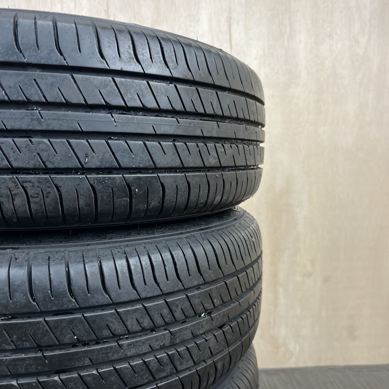 Goodyear EFFICIENTGRIP ECO EG02 215/60 R16, фото 6