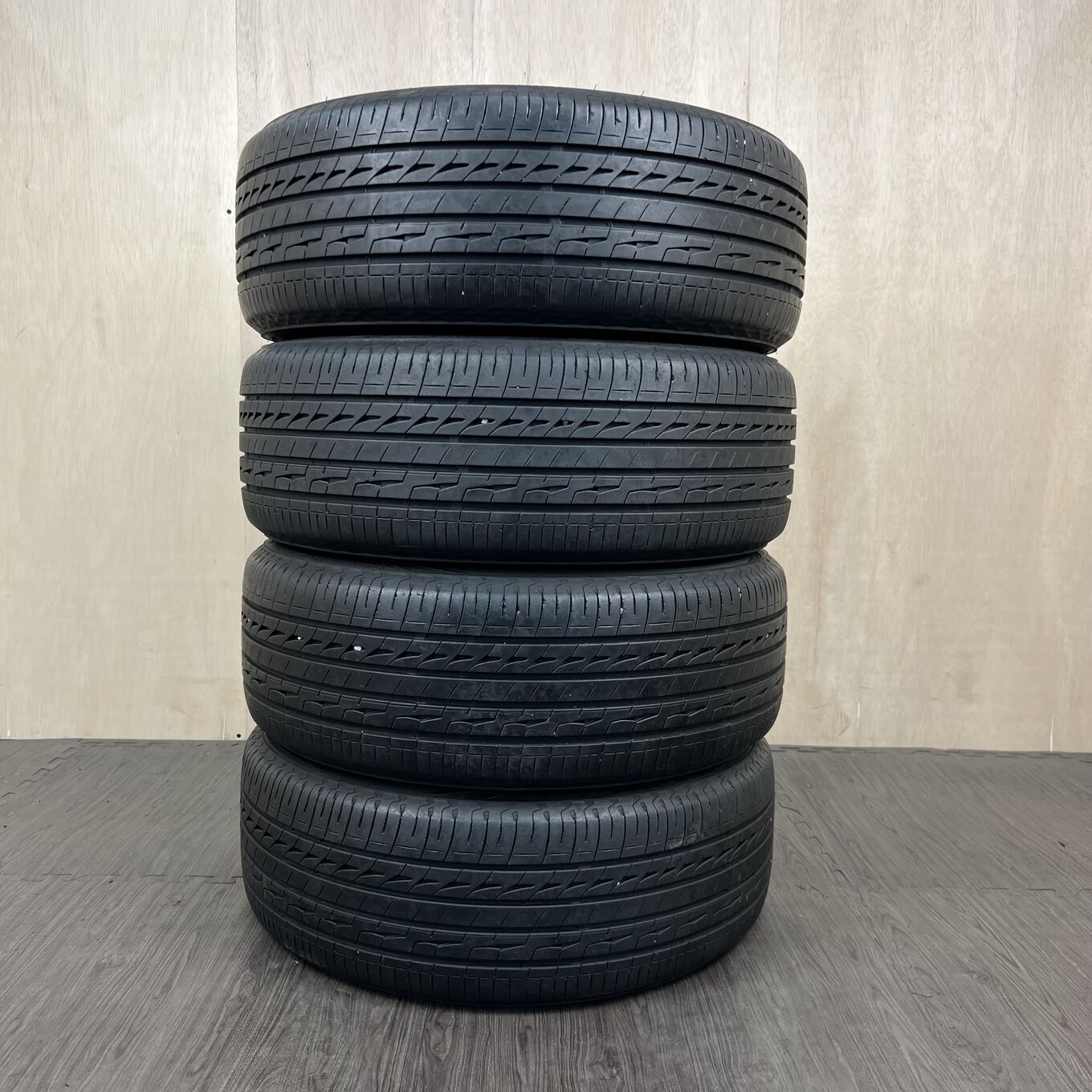 215/45 R18 Bridgestone REGNO GR-XII — 12 600 ¥/комплект