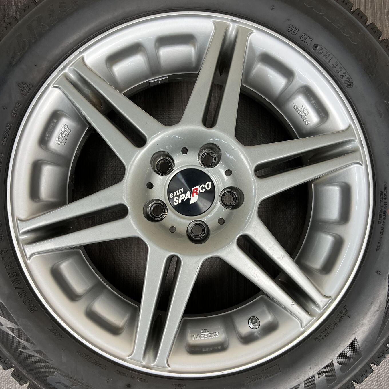 Bridgestone BLIZZAK XG02 205/55 R16, фото 3