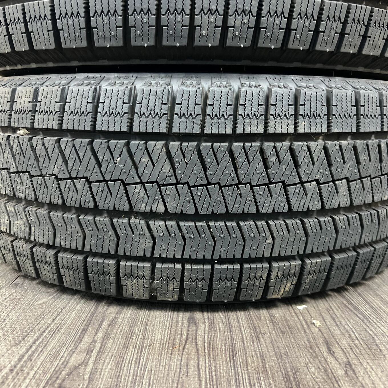 Bridgestone BLIZZAK XG02 205/55 R16, фото 5