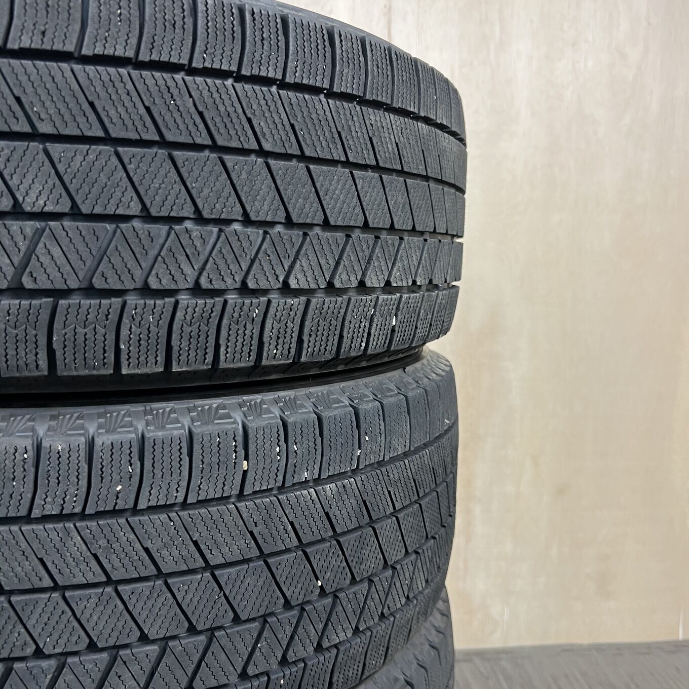 Bridgestone BLIZZAK VRX3 215/55 R17, фото 6