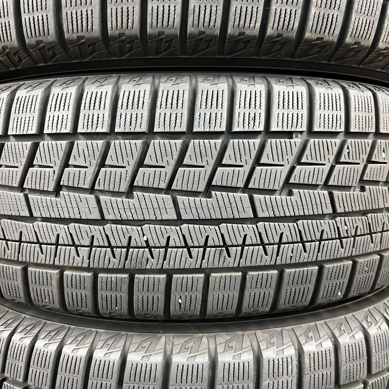 Yokohama ICE GUARD IG60 215/50 R18, фото 3