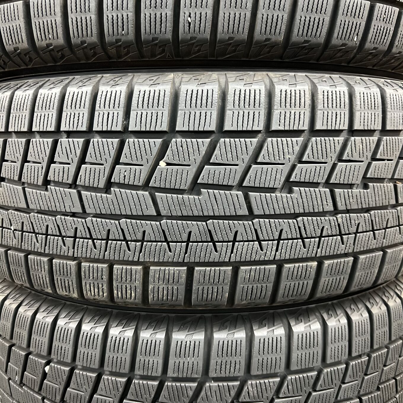 Yokohama ICE GUARD IG60 215/50 R18, фото 4