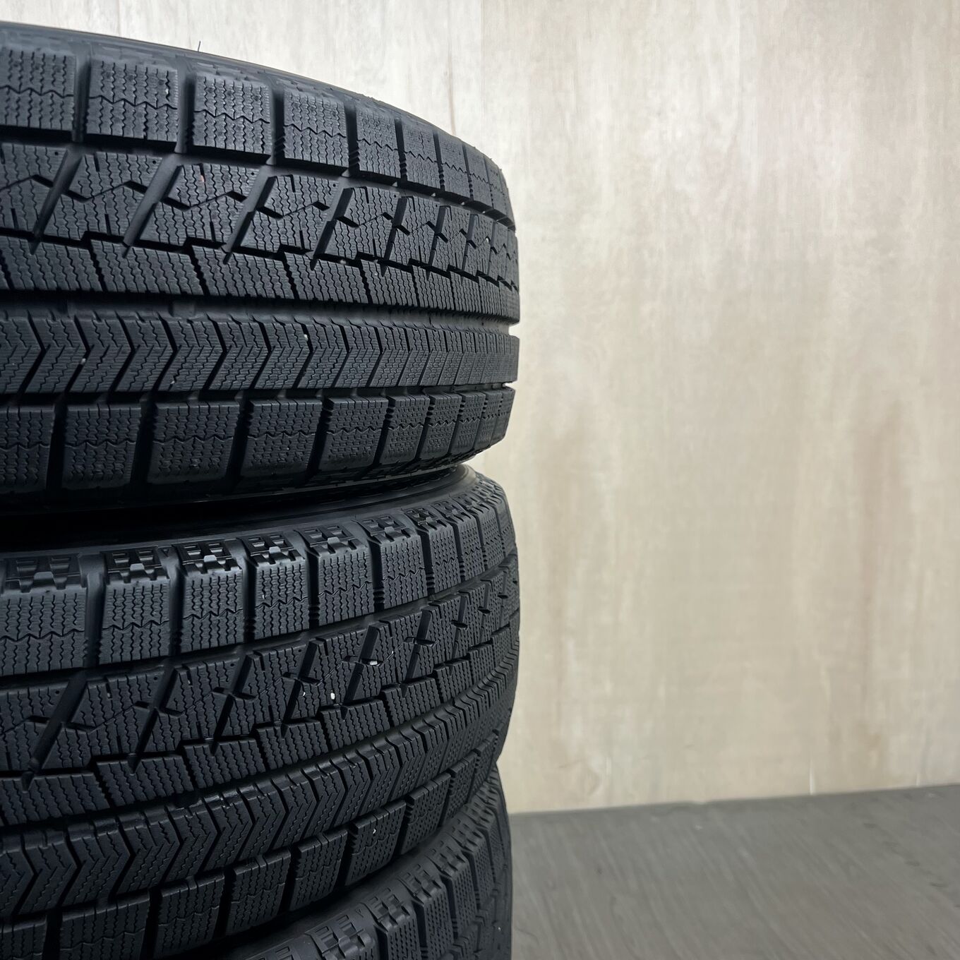 Bridgestone BLIZZAK VRX 215/65 R16, фото 6