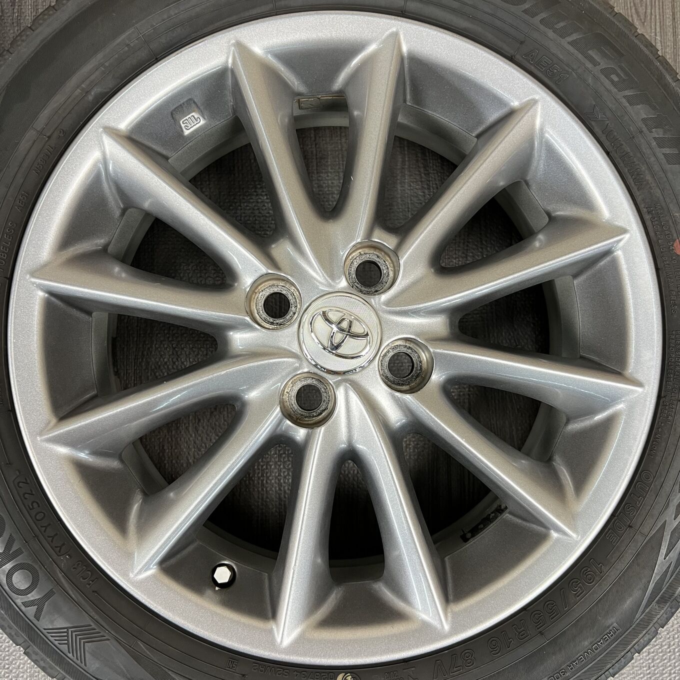 Yokohama BLUEARTH-GT AE51 195/55 R16, фото 3