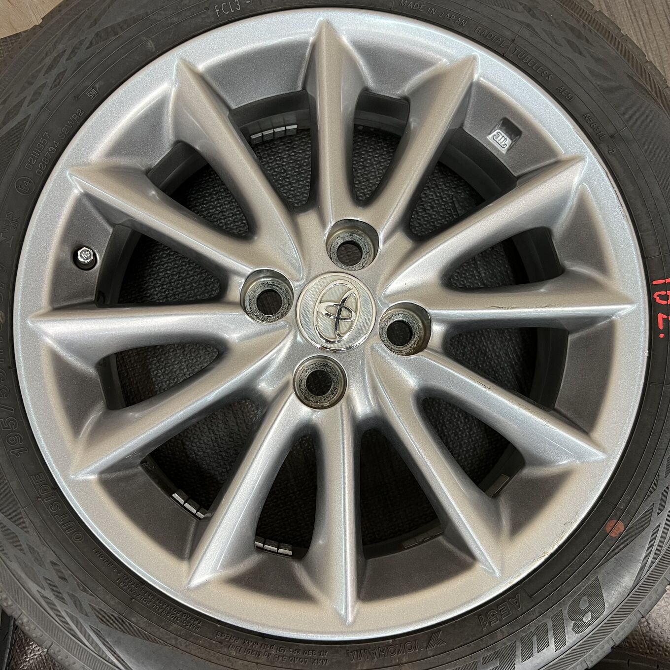 Yokohama BLUEARTH-GT AE51 195/55 R16, фото 5