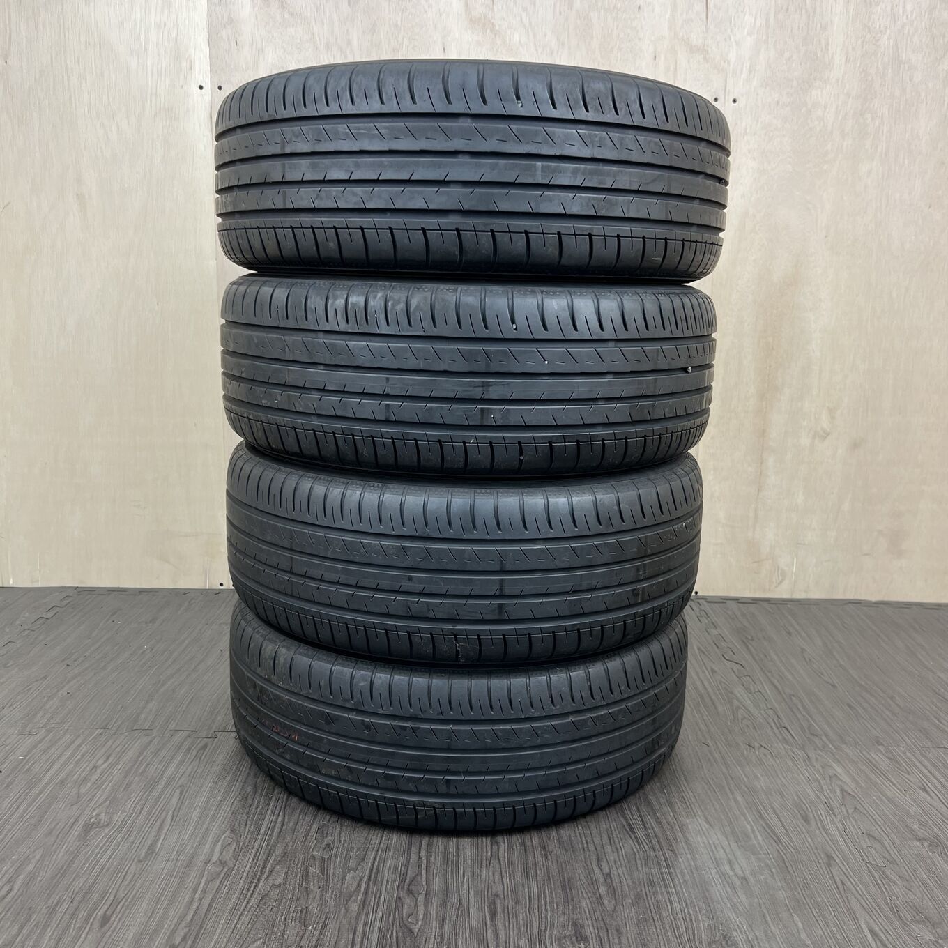 195/55 R16 Yokohama BLUEARTH-GT AE51 — 12 600 ¥/комплект