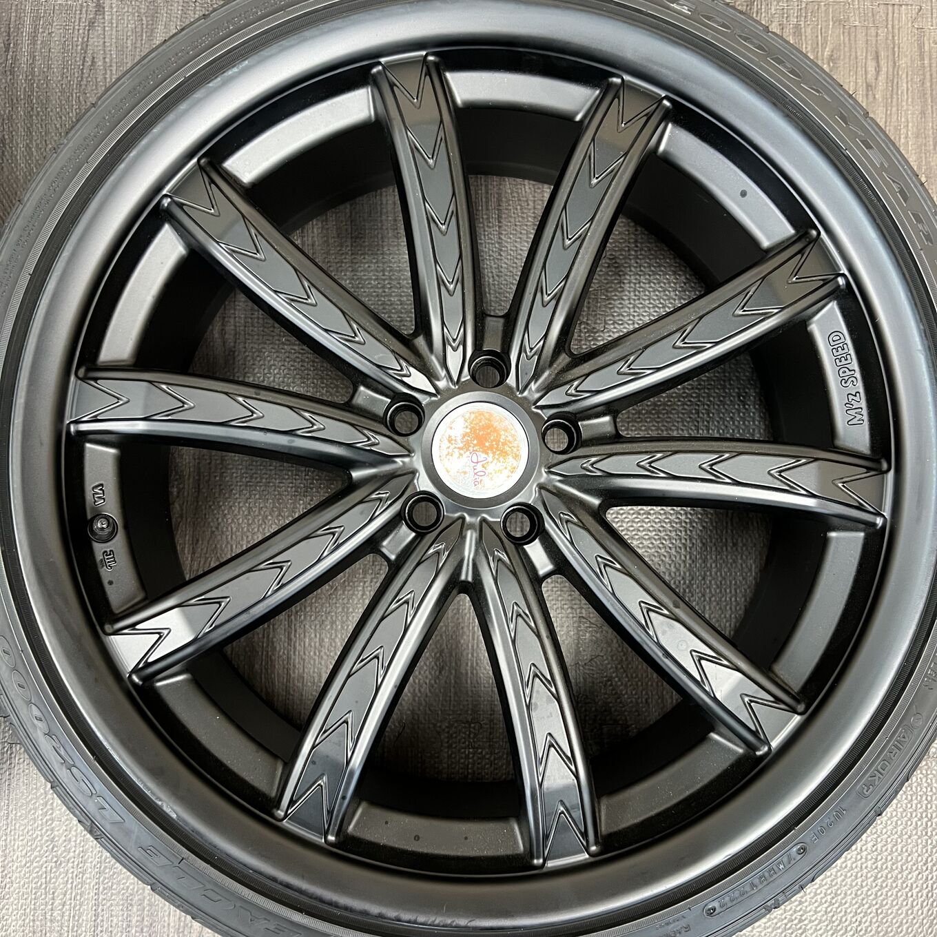 Goodyear JULIA 225/35 R19, фото 3