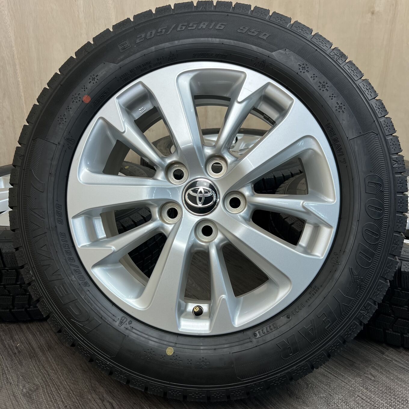 Goodyear YARIS CROSS 205/65 R16, фото 6