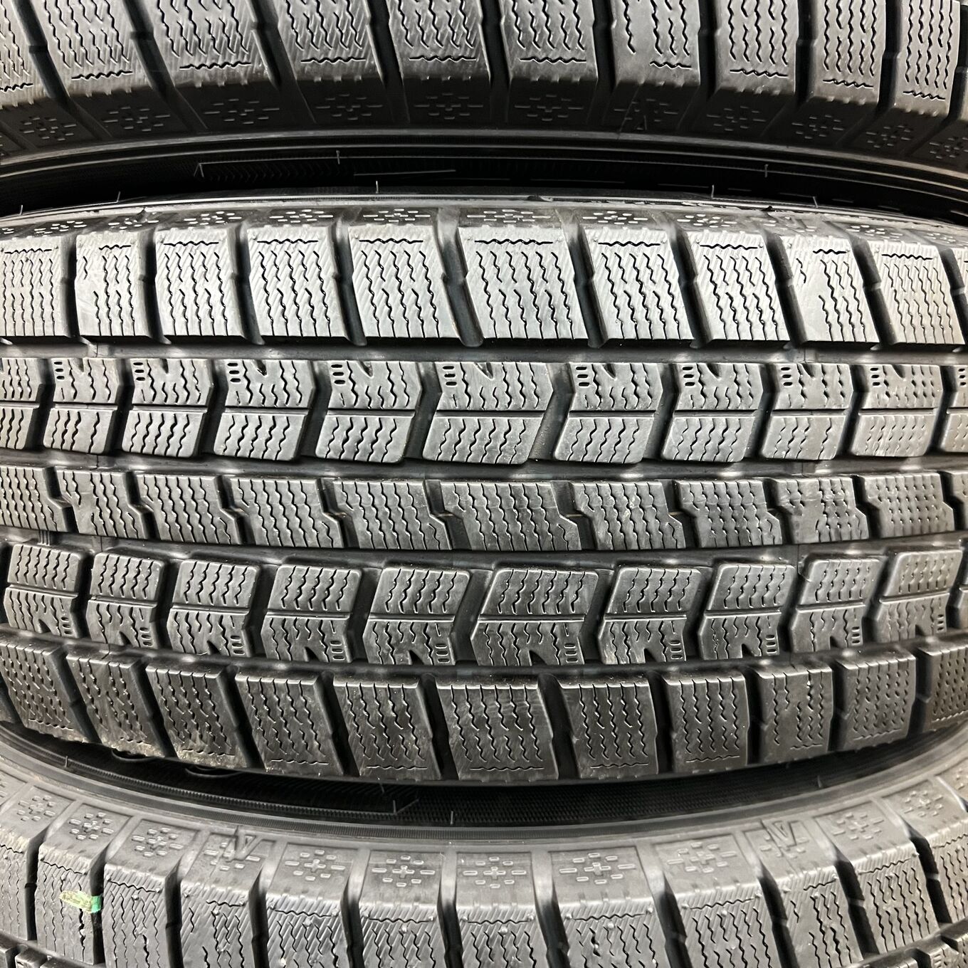 Goodyear ICE NAVI 7 205/65 R16, фото 3