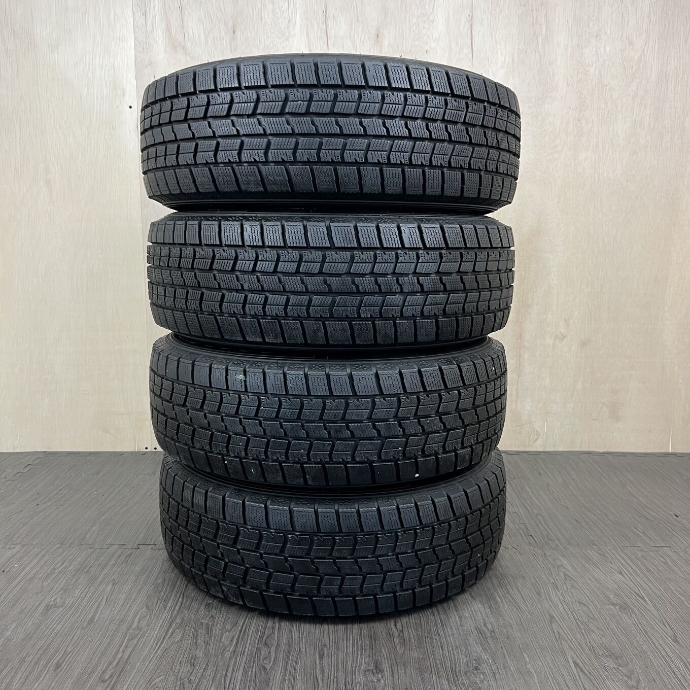 205/65 R16 Goodyear ICE NAVI 7 — 21 100 ¥/комплект