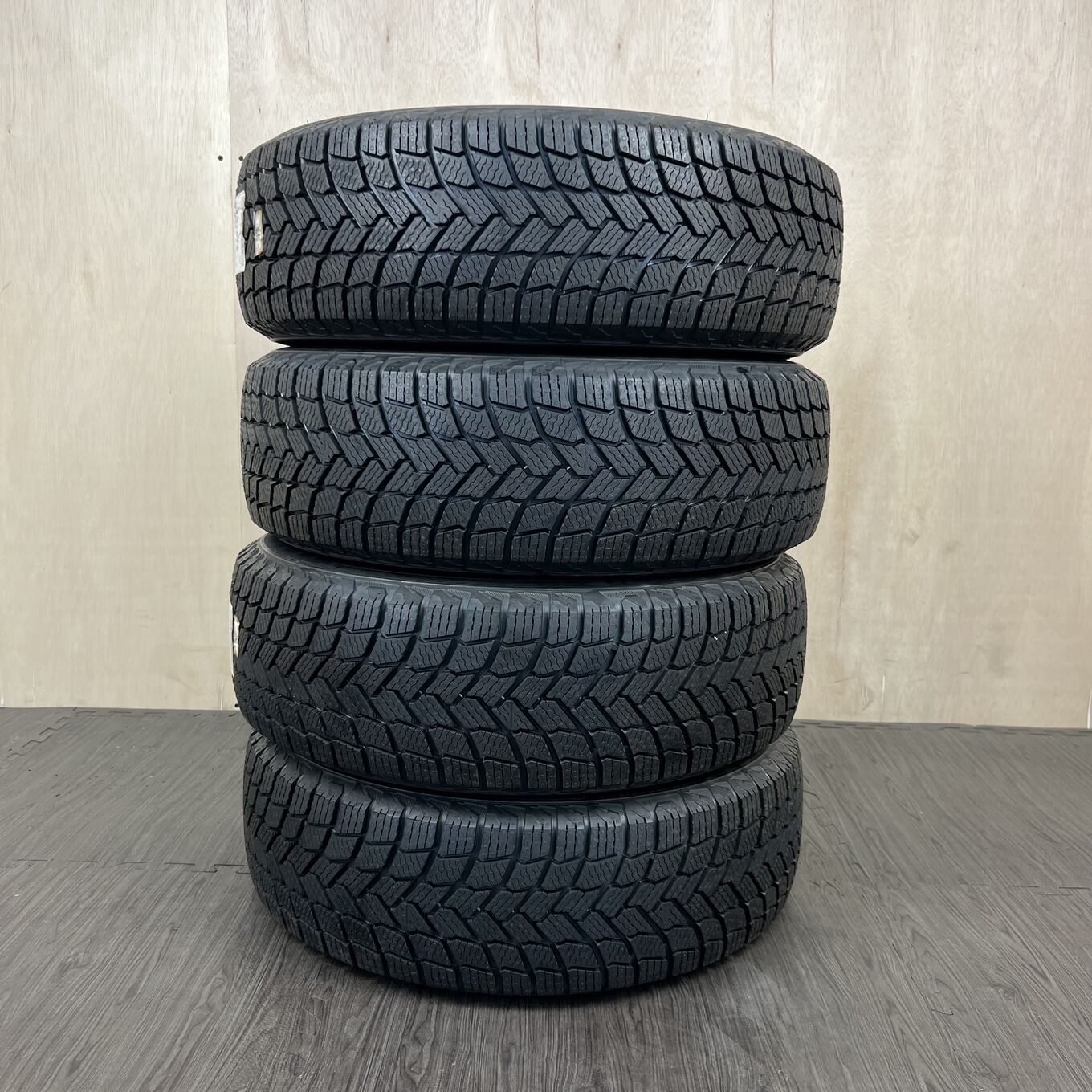 195/65 R16 Michelin X-ICE SNOW — 34 000 ¥/комплект