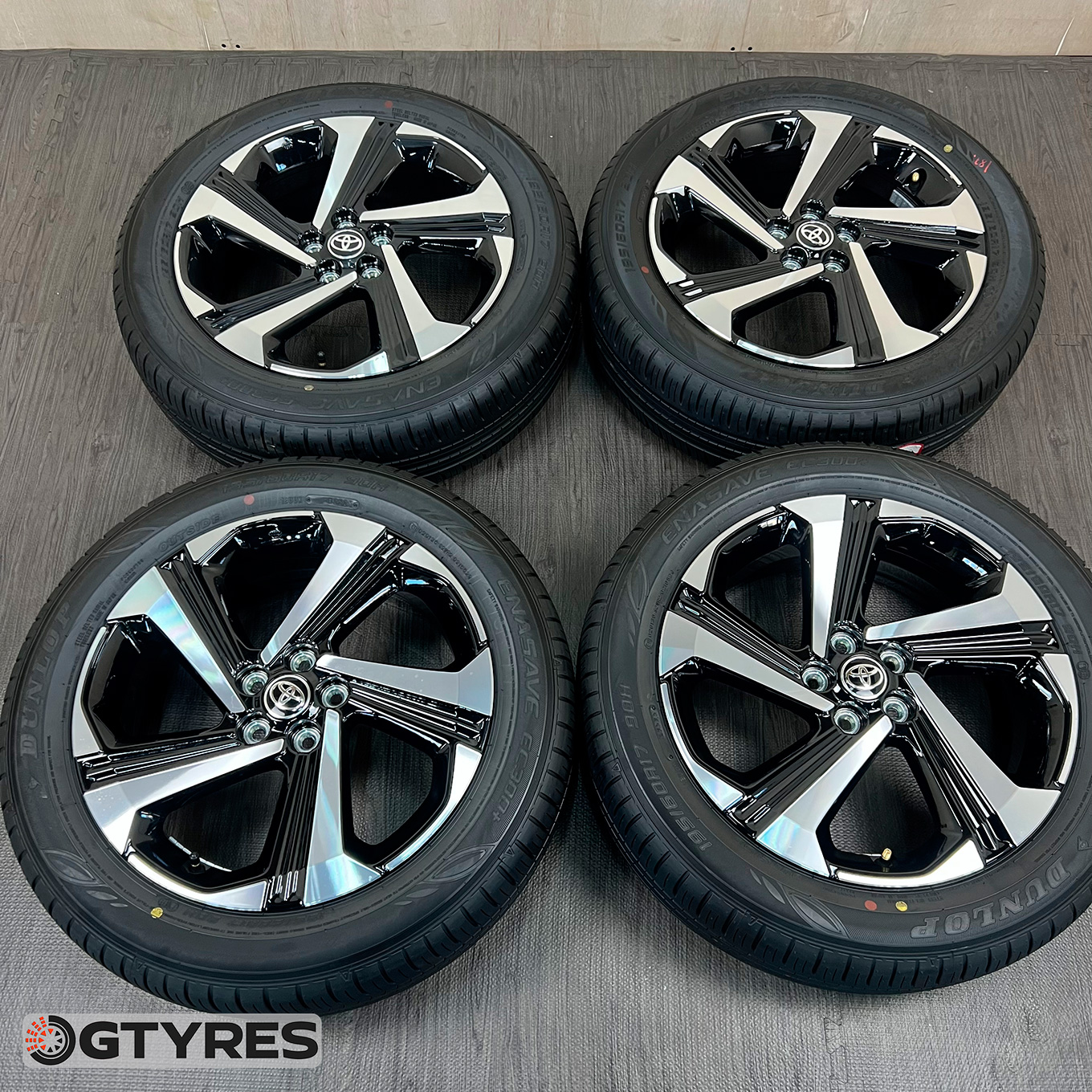 195/60 R17 Dunlop ENASAVE EC300 — 96 000 ¥/комплект