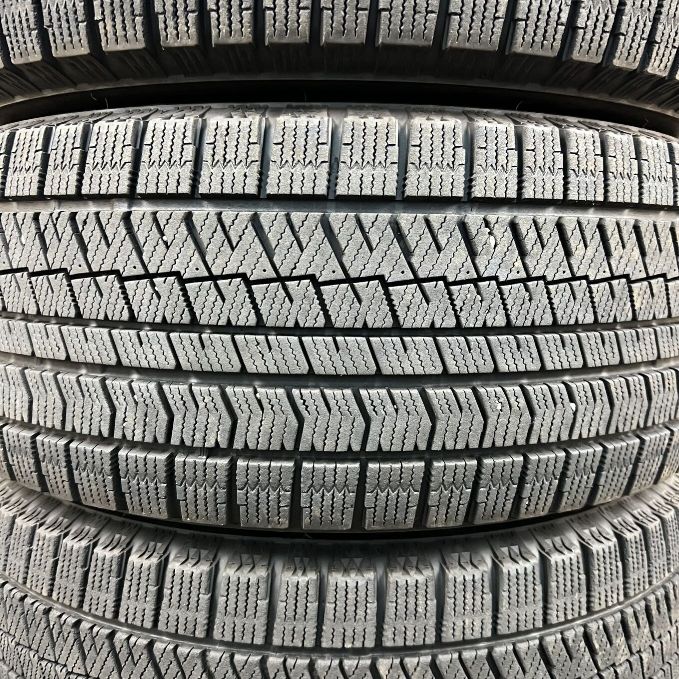 Bridgestone BLIZZAK VRX2 225/55 R16, фото 3