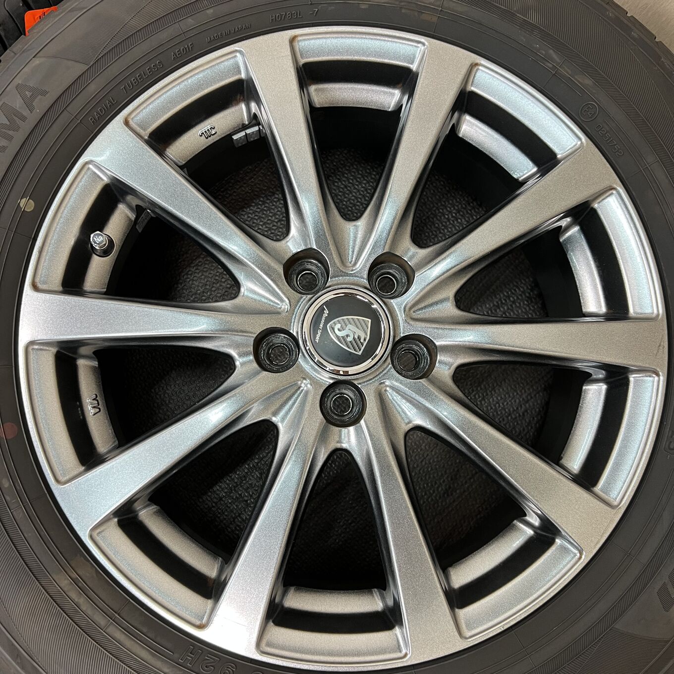 Yokohama BLUEARTH 205/60 R16, фото 5