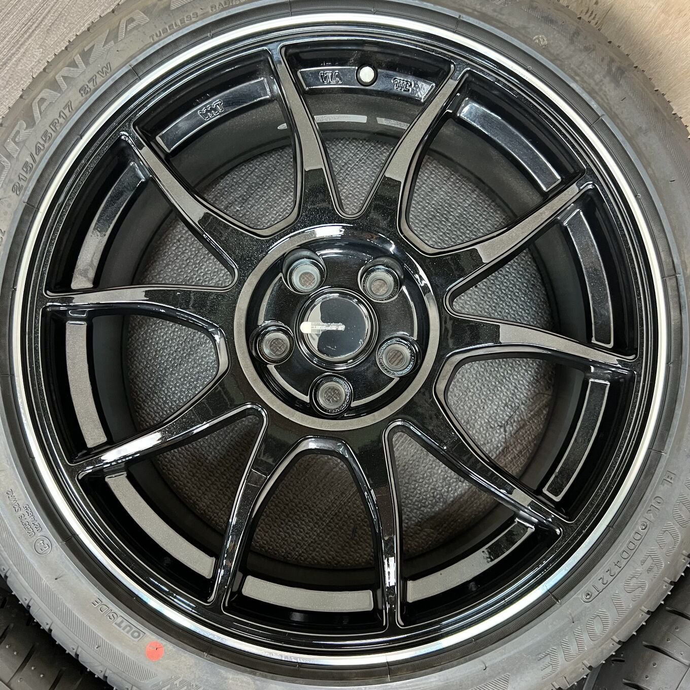 Bridgestone TURANZA T002 215/45 R17, фото 4