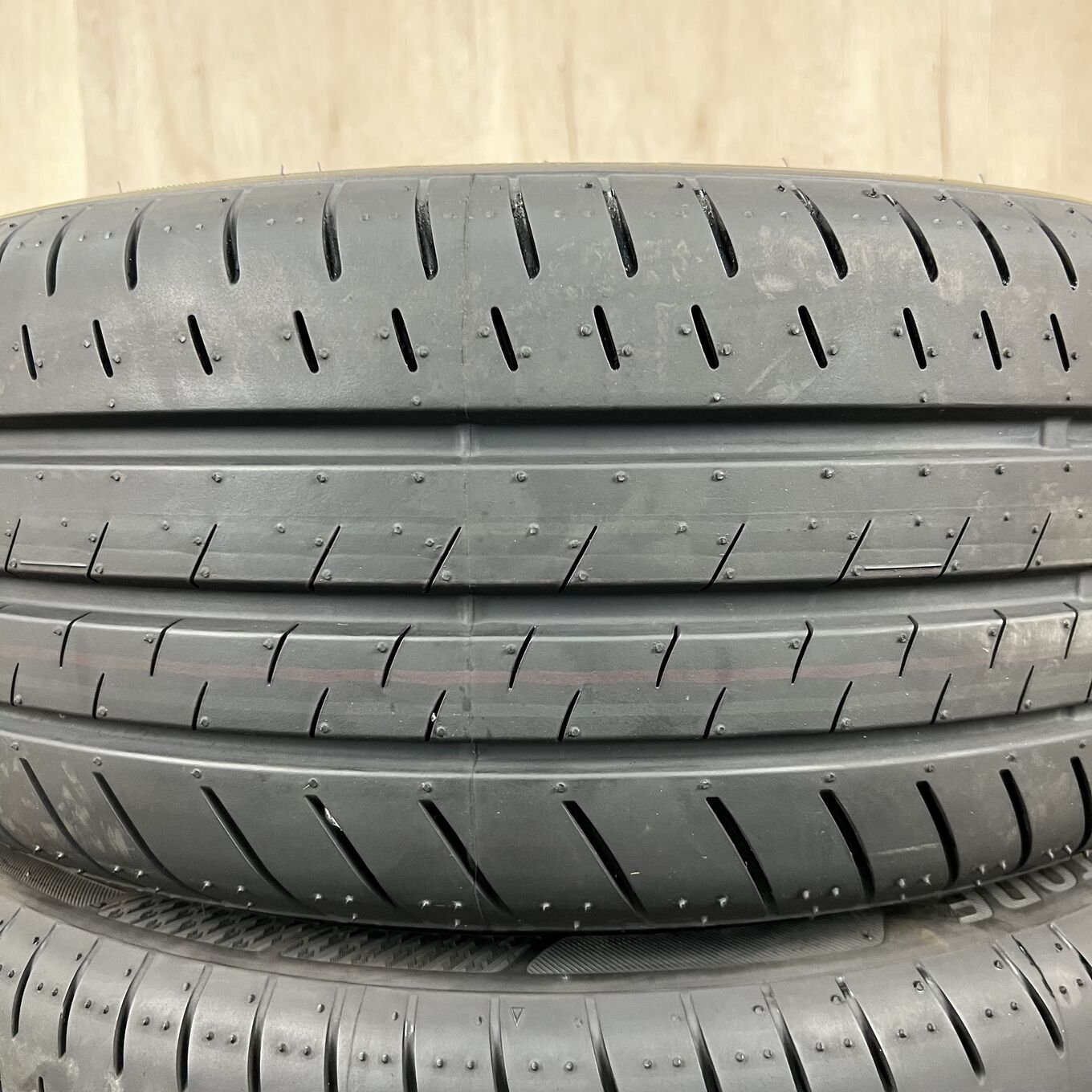 Bridgestone TURANZA T002 215/45 R17, фото 2
