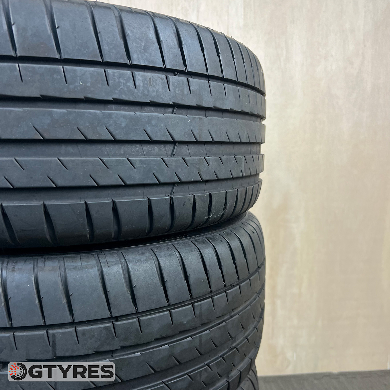 Michelin PILOT SPORT 4 235/40 R18, фото 4