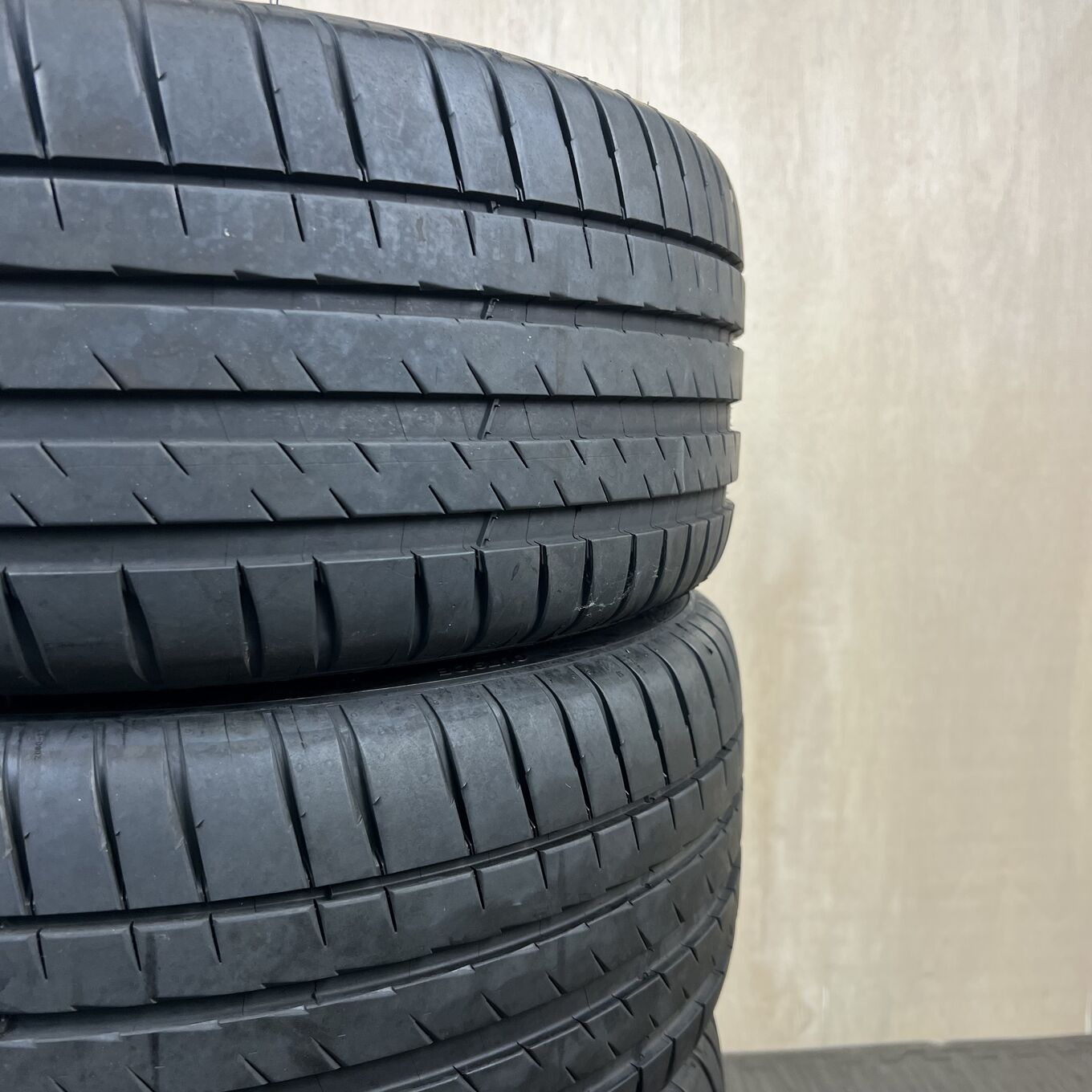 Michelin PILOT SPORT 4 235/40 R18, фото 6