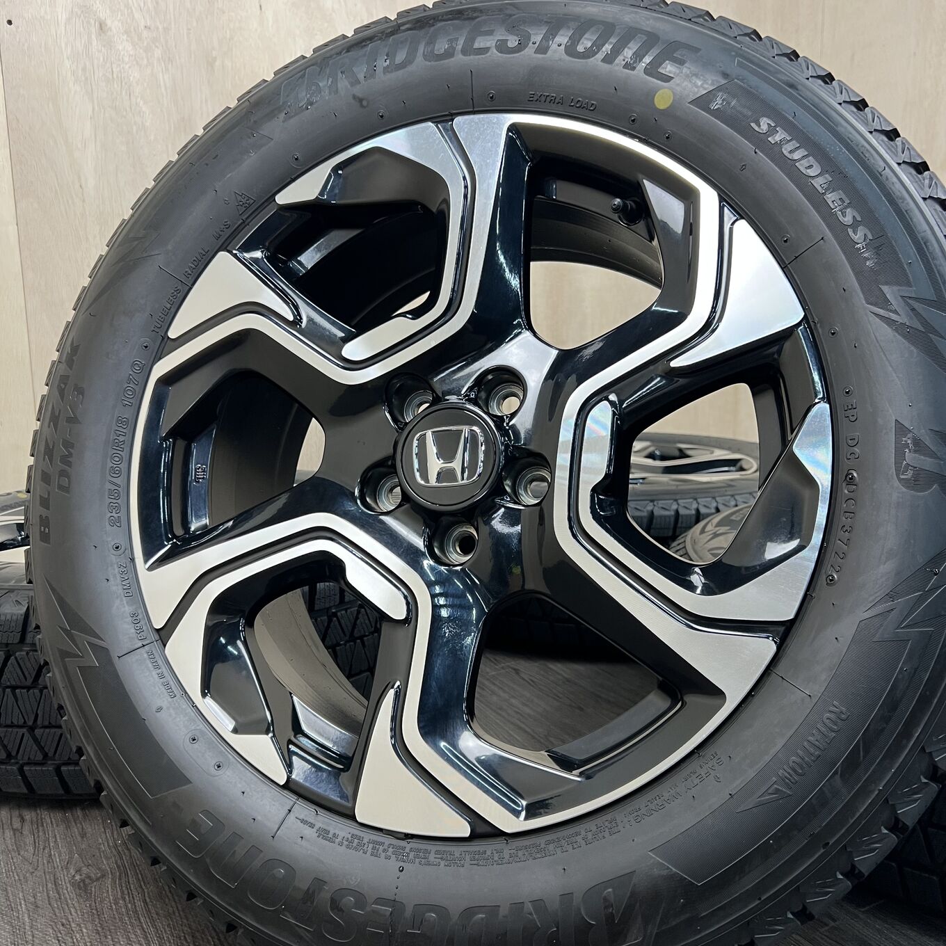 Б/У колесо в сборе 235/60 R18 Bridgestone CRV, артикул 192S40426