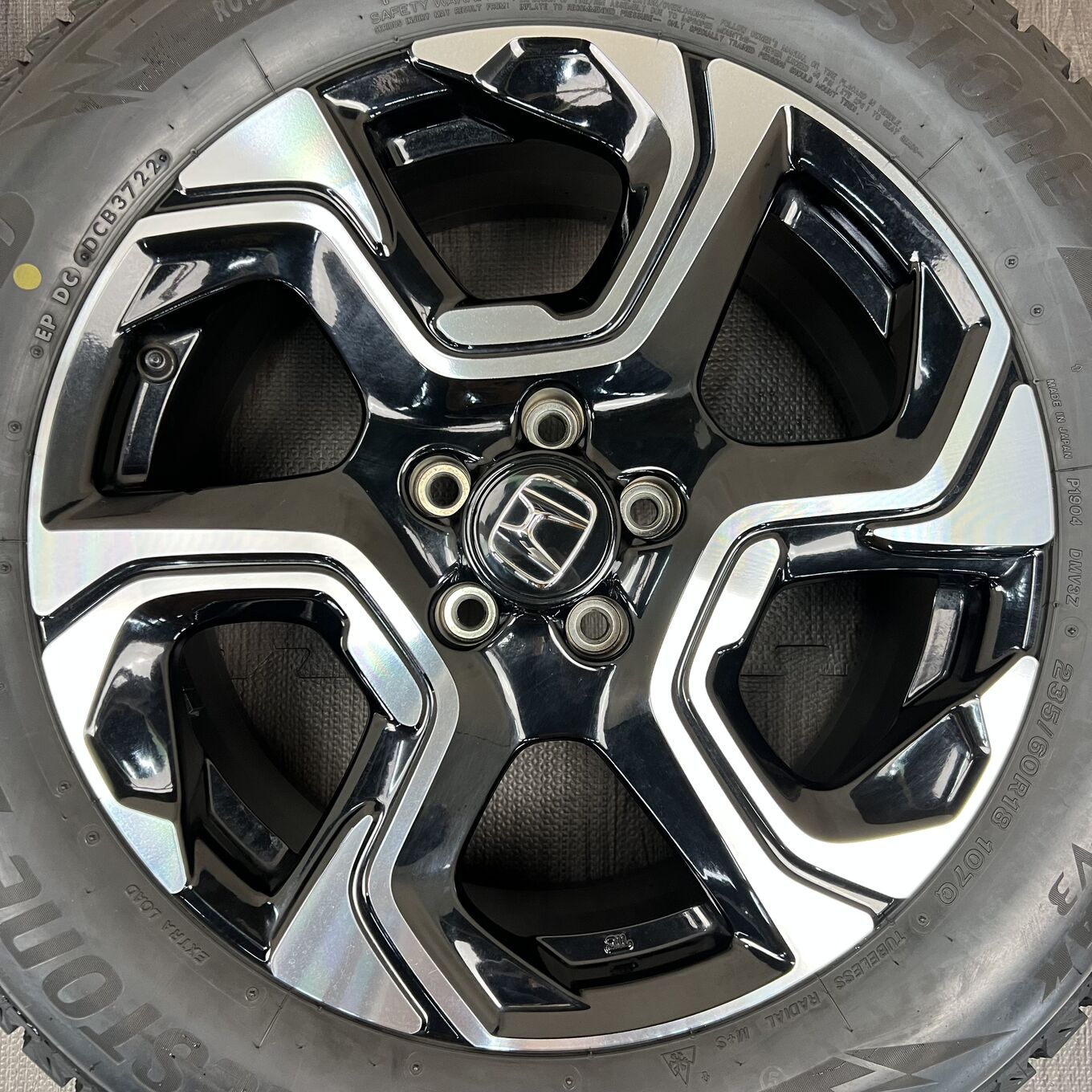 Bridgestone CRV 235/60 R18, фото 3