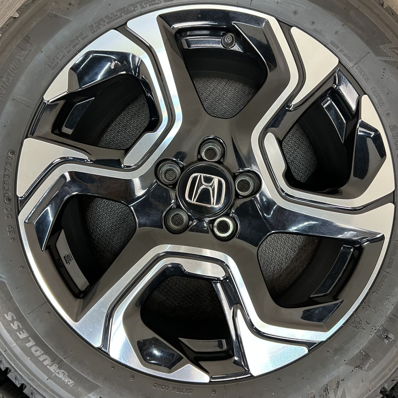 Bridgestone CRV 235/60 R18, фото 5