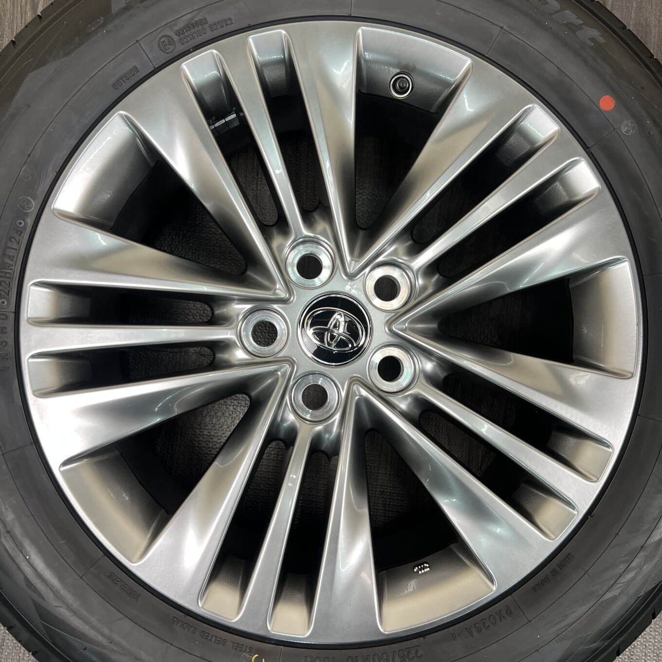 Toyo ALPHARD 40 225/60 R18, фото 2