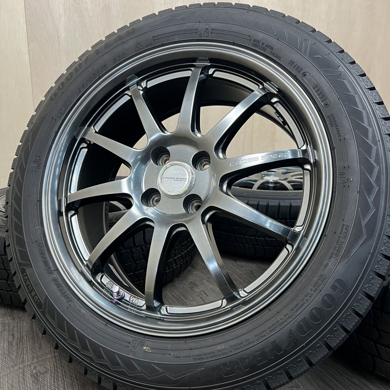 Б/У колесо в сборе 195/60 R17 Goodyear ICE NAVI 8, артикул 194S40426