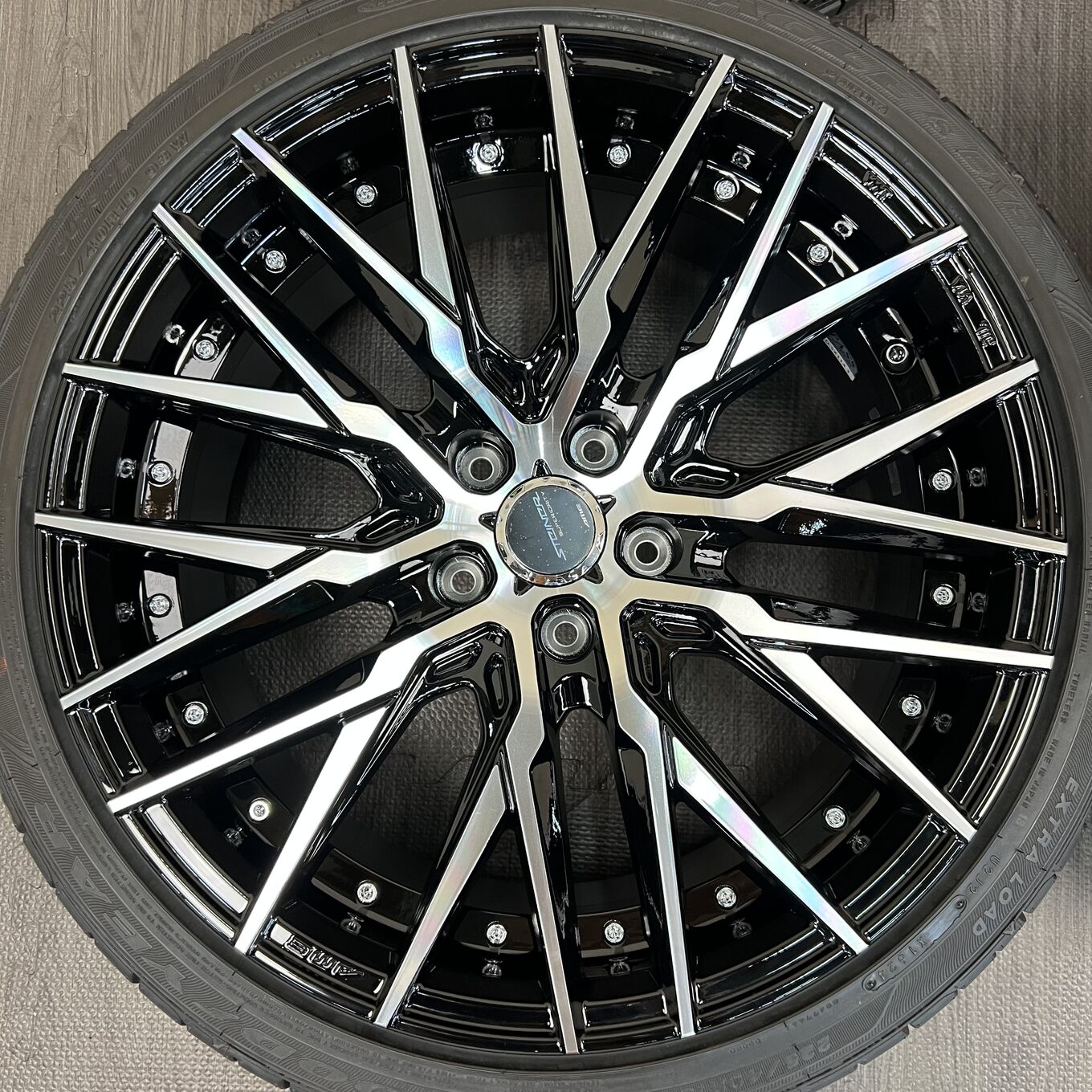 Goodyear STEINER 225/40 R19, фото 5