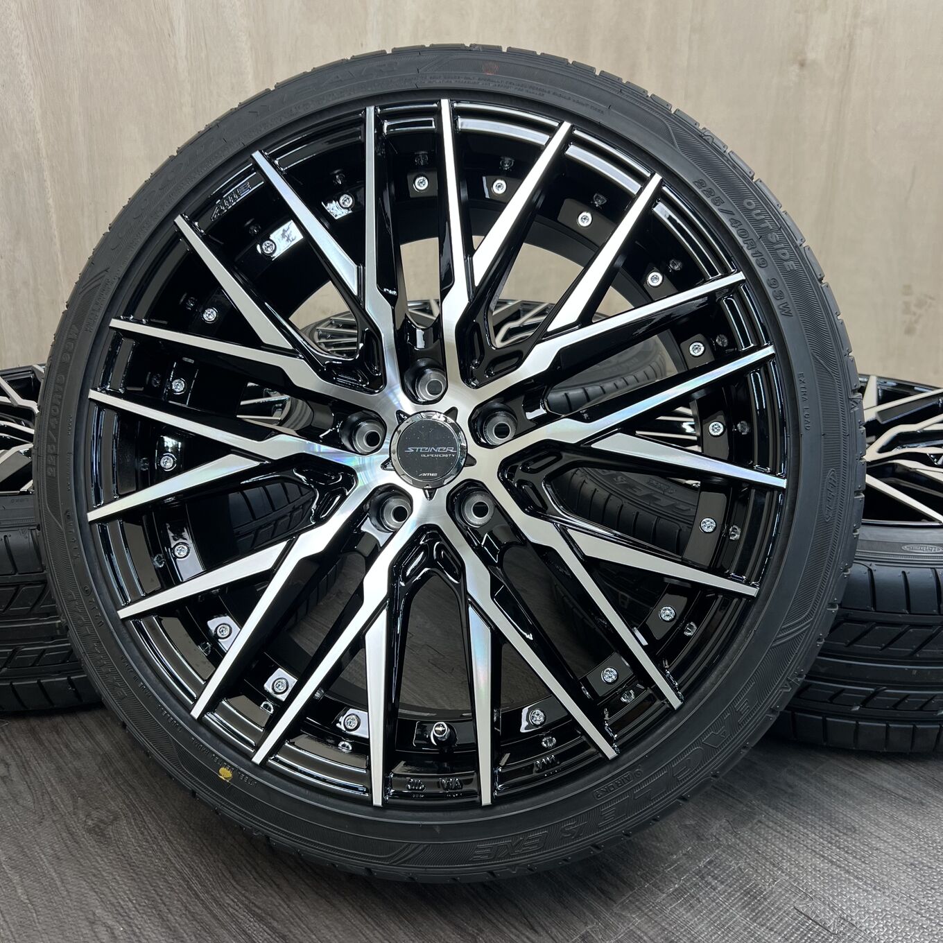 Goodyear STEINER 225/40 R19, фото 6
