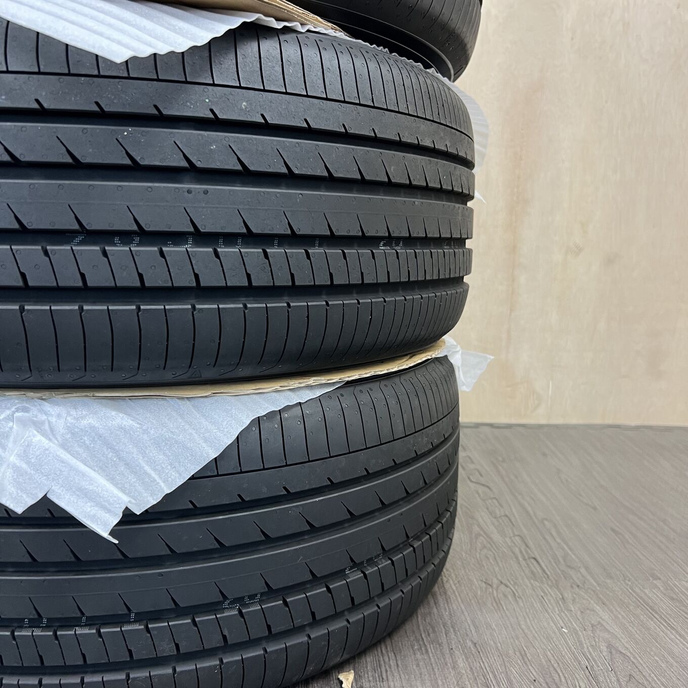 Yokohama ADVAN DB V533 245/40 R19, фото 6