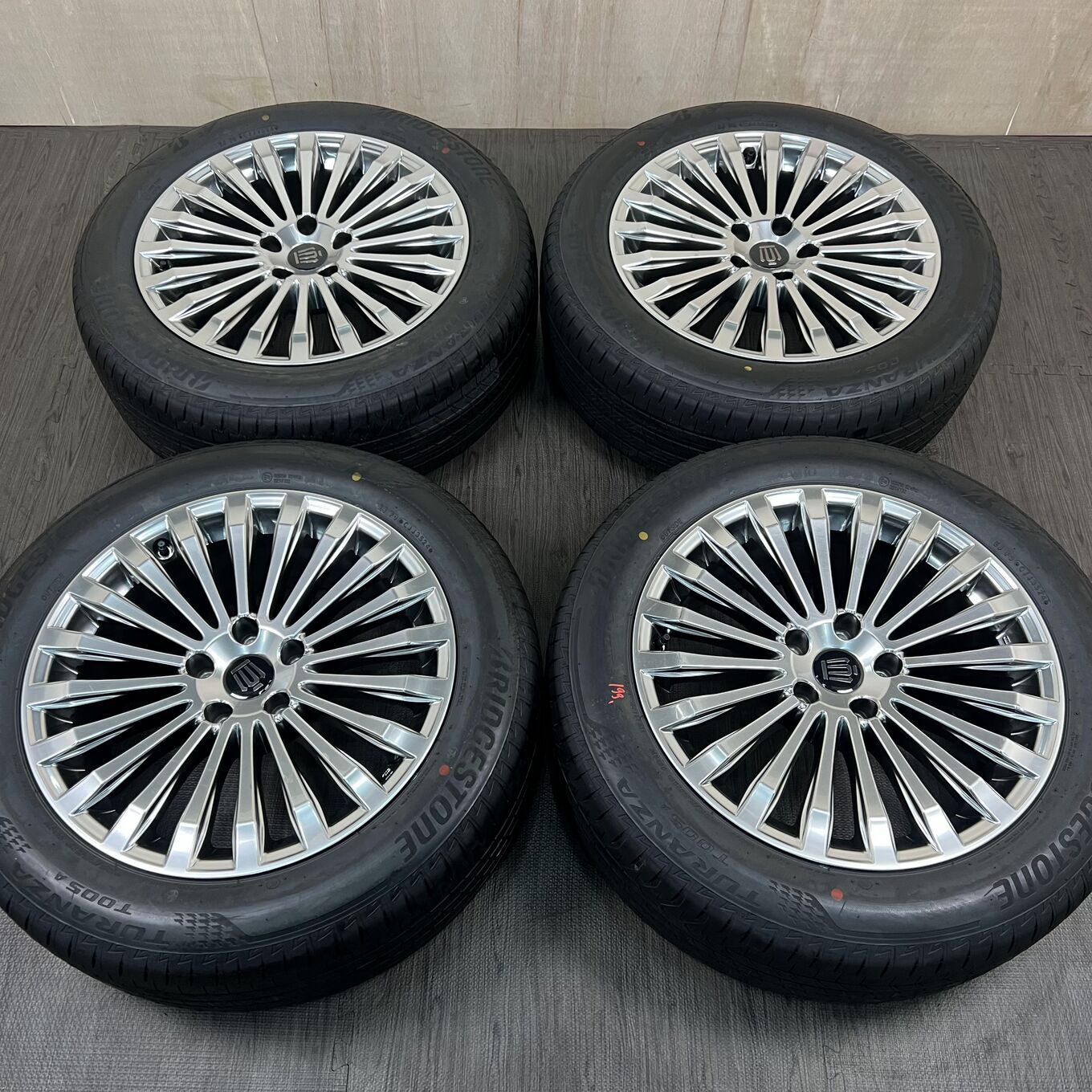 Toyo CROWN R19 8J ET30 5x120, фото 2