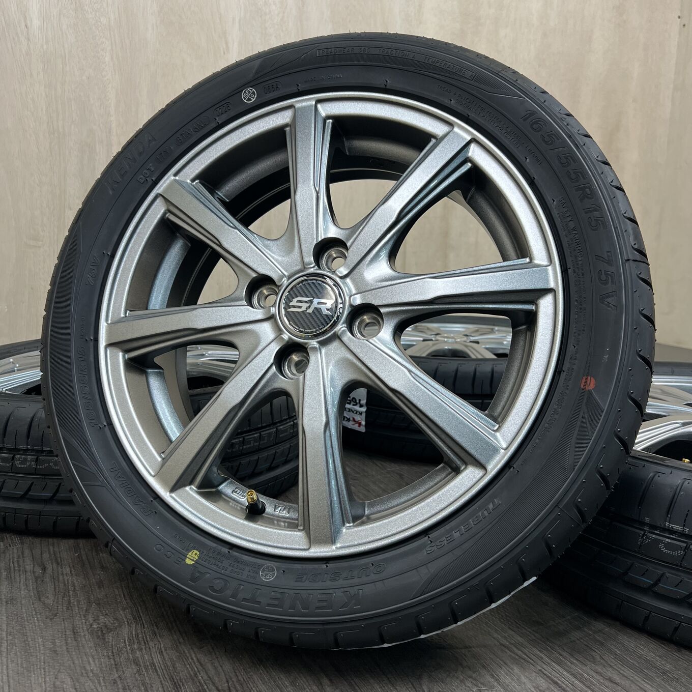 R15 4.5J ET45 4x100 — 25 400 ¥/комплект