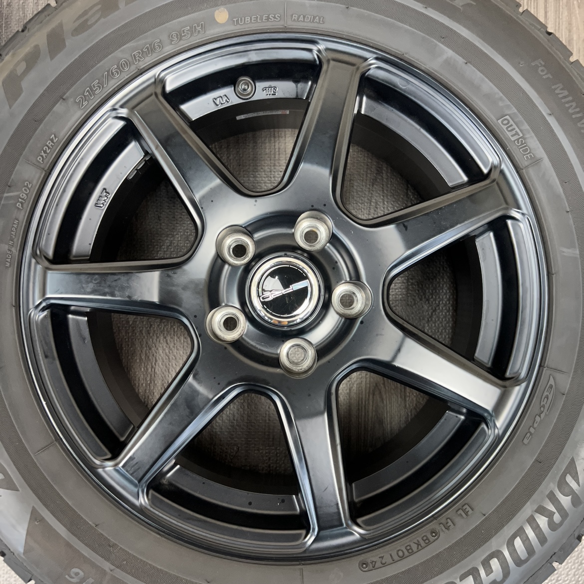 Bridgestone PLAYZ PX-RVII 215/60 R16, фото 3