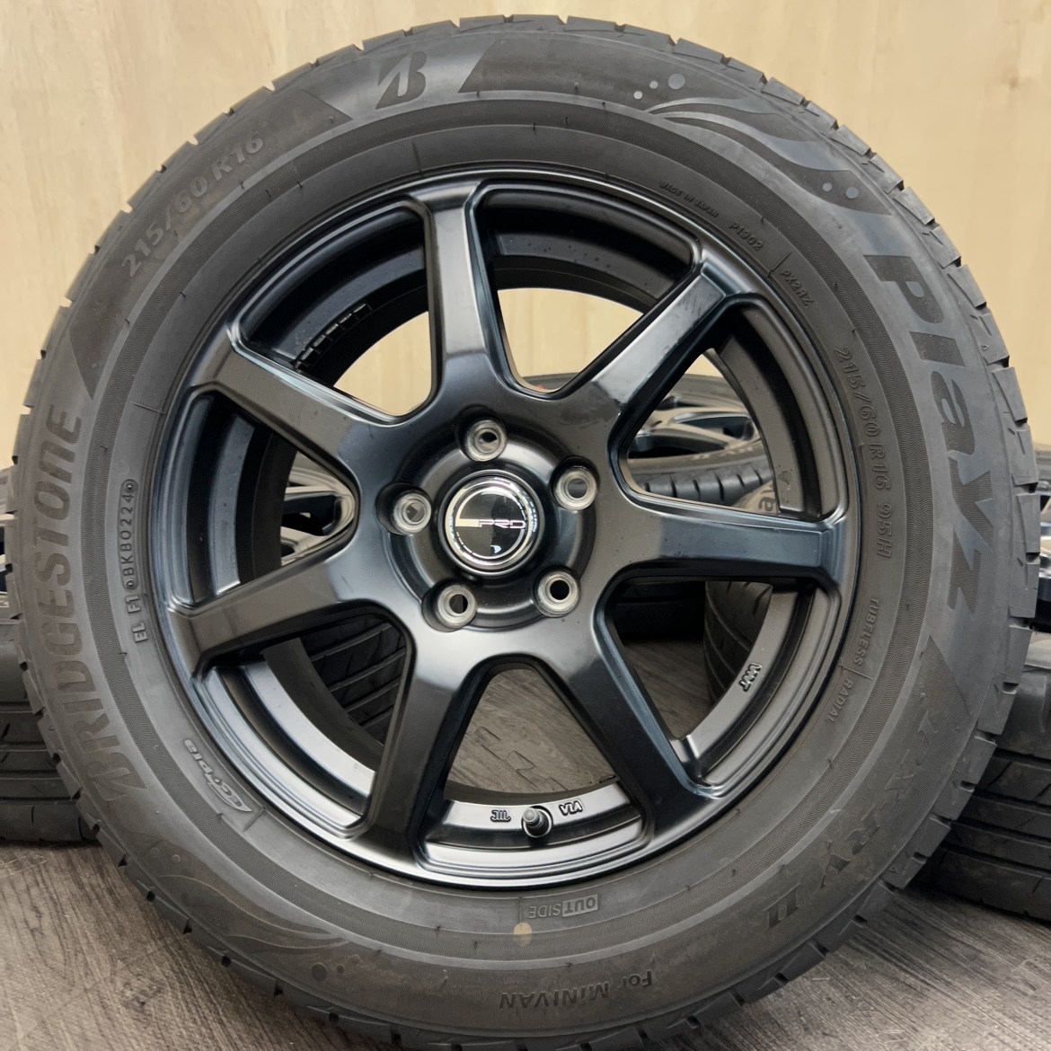 Bridgestone PLAYZ PX-RVII 215/60 R16, фото 6